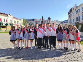 Выпускники Выпускники